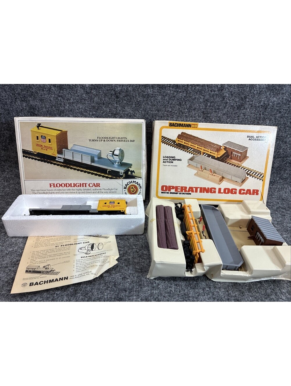Bachmann HO Gauge Amtrak Floodlight Car Light Function No. 1440 Log Car Combo